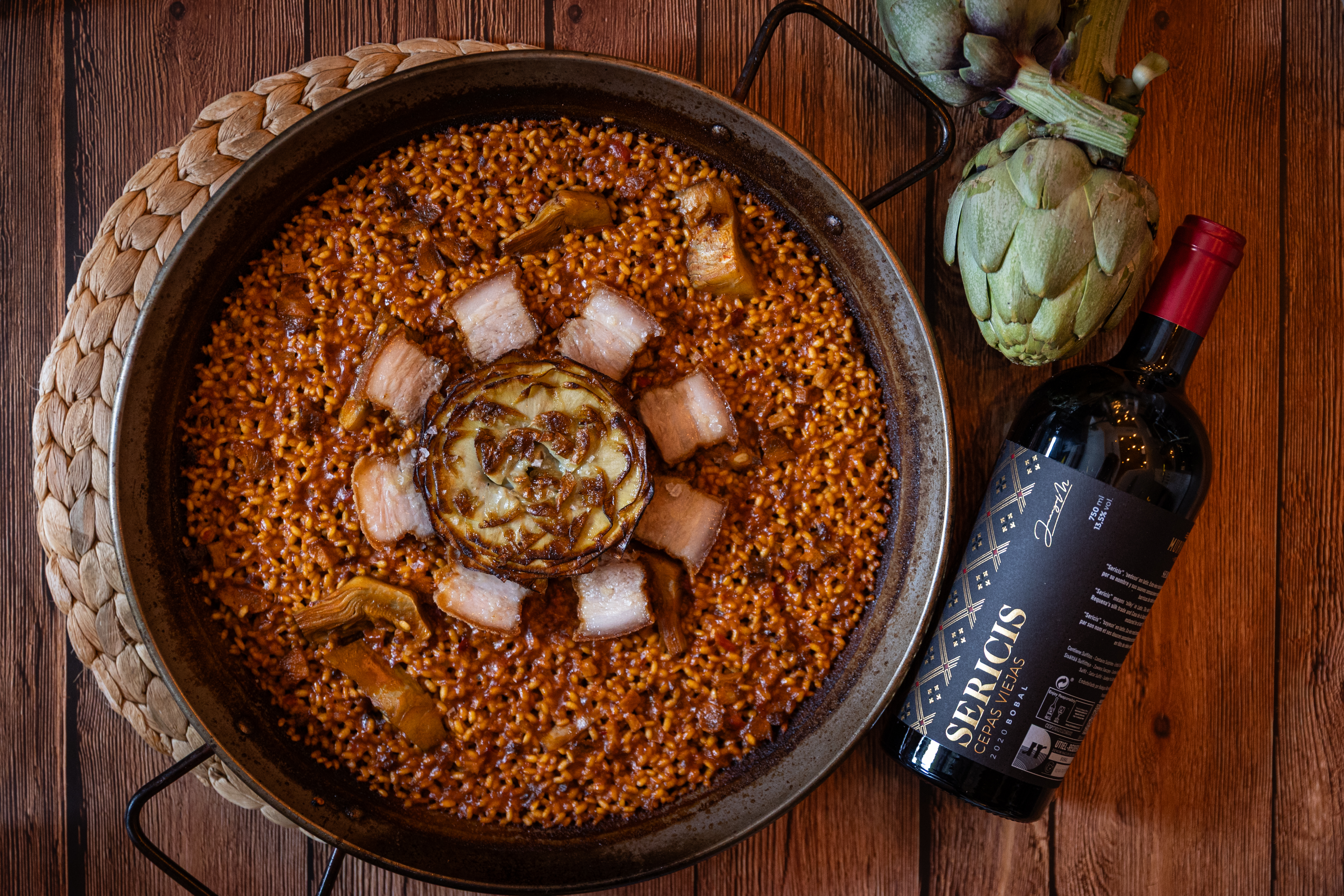 Arroz alcachofas y torreznos
